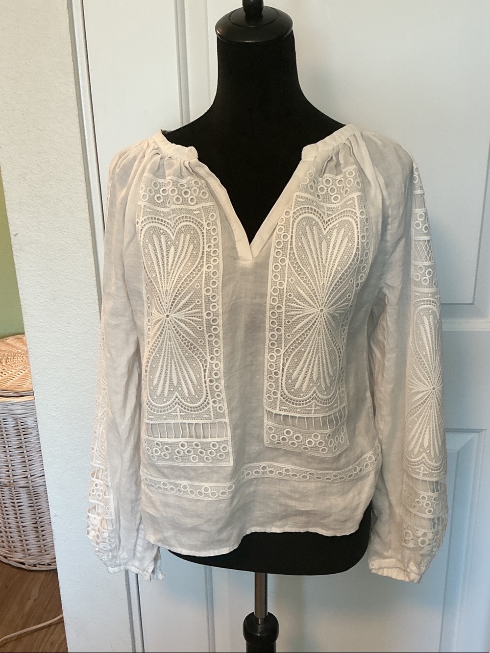 Maje White embroidered Ramie balloon sleeve Embroidered Peasant Top L (3)